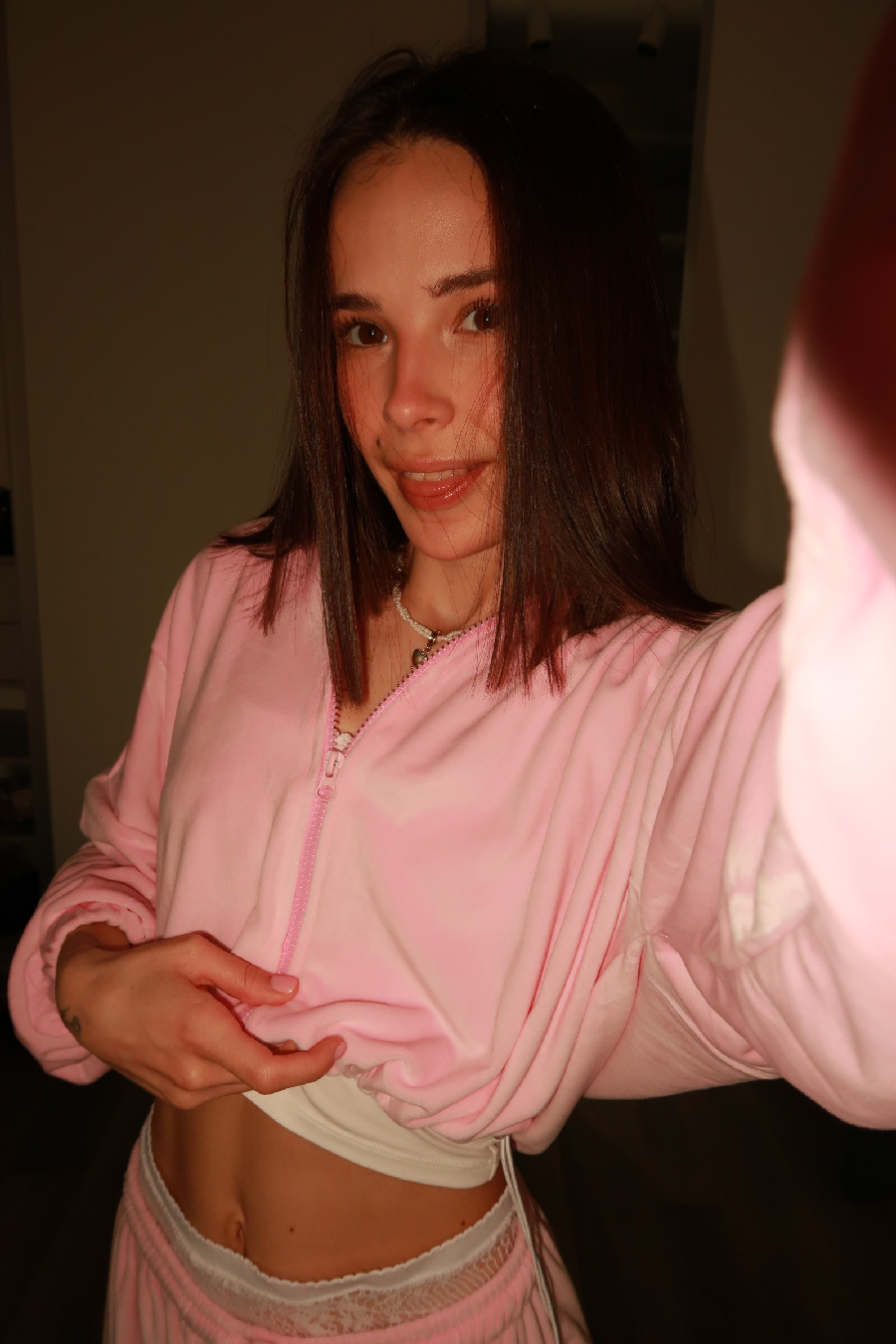 Tina brings the glow — live moments in Oklahoma City